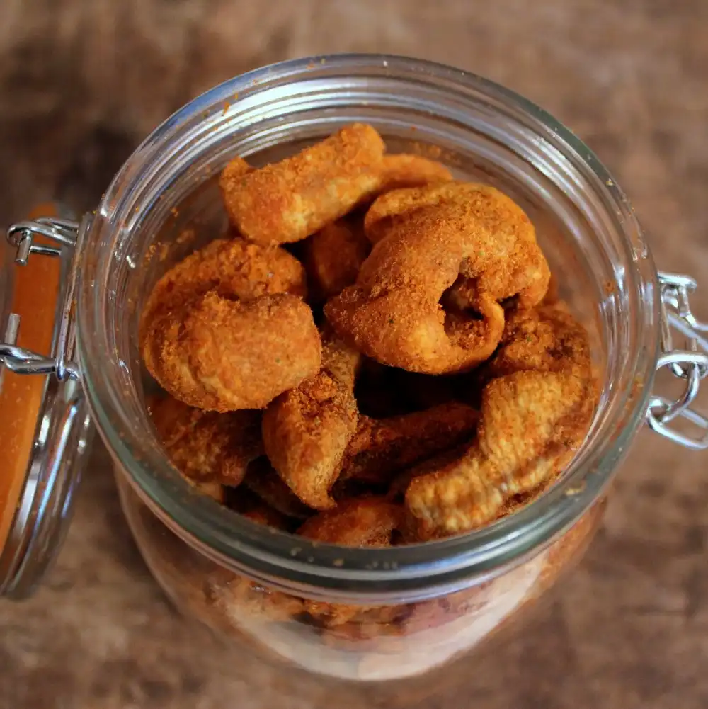 Squealers Pork Scratchings Mega Tub 2kg - Image 2